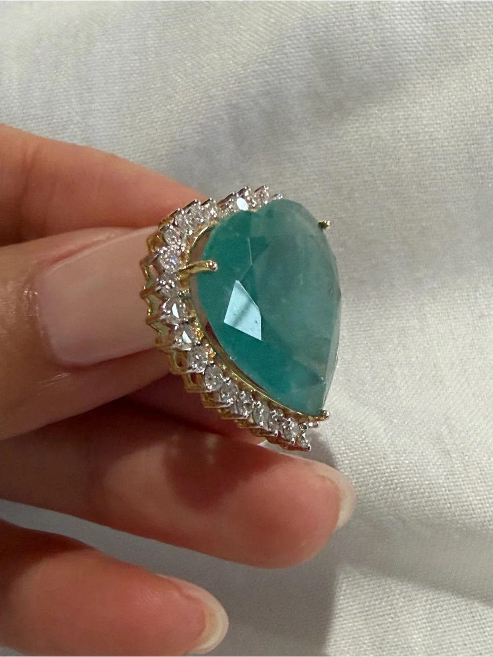 14K Yellow Gold 20.01ct Natural Emerald Heart Pendant 1.56ct Diamond Halo